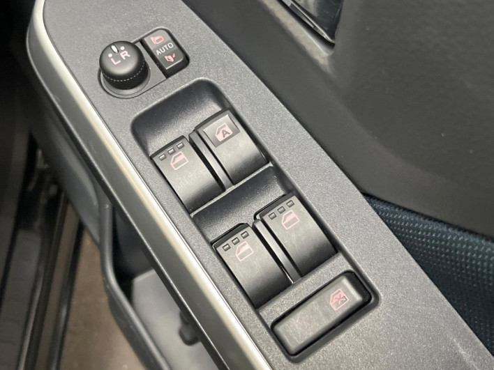 2023 Toyota Roomy 5BA-M900A (UW-69ef588174959)[17]