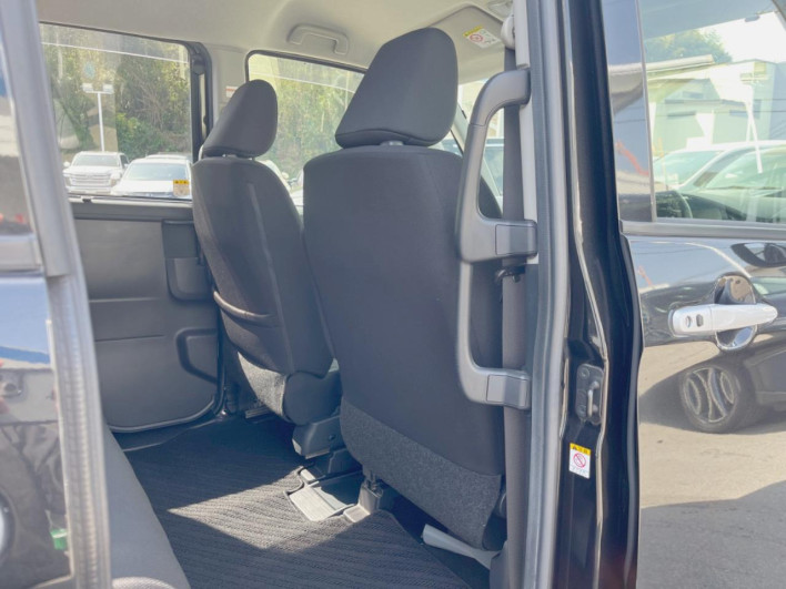 2017 Daihatsu Toll DBA-M900S (UW-69ef58821d809)[28]