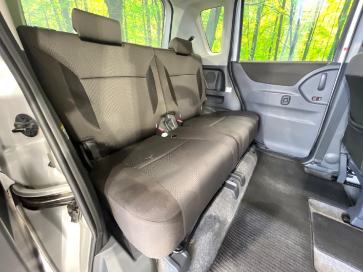 2012 Mitsubishi Delica D:2 DBA-MB15S (UW-69ef588865c53)[19]