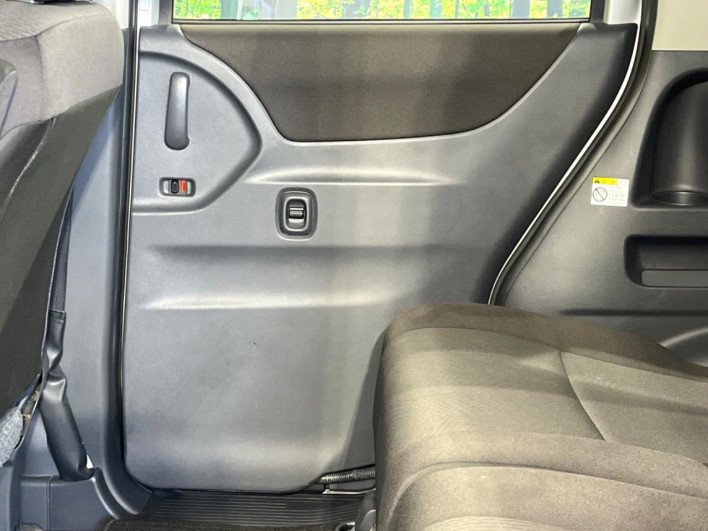 2012 Mitsubishi Delica D:2 DBA-MB15S (UW-69ef588865c53)[7]