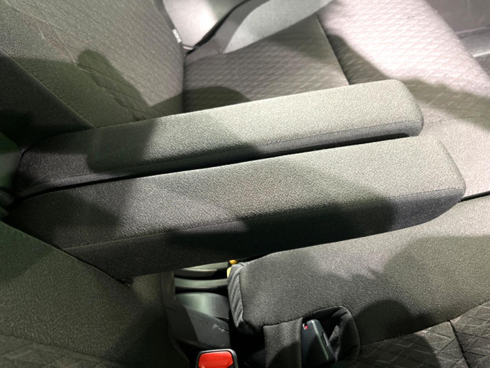 2024 Mitsubishi Delica D:2 5AA-MB37S (UW-69ef58891bd36)[28]