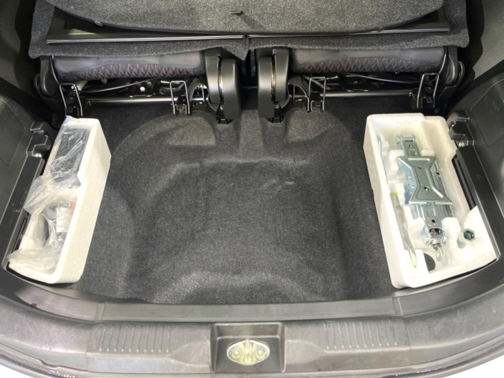 2024 Mitsubishi Delica D:2 5AA-MB37S (UW-69ef58891bd36)[14]