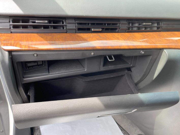 2009 Nissan Elgrand CBA-ME51 (UW-69ef588b7ae17)[23]