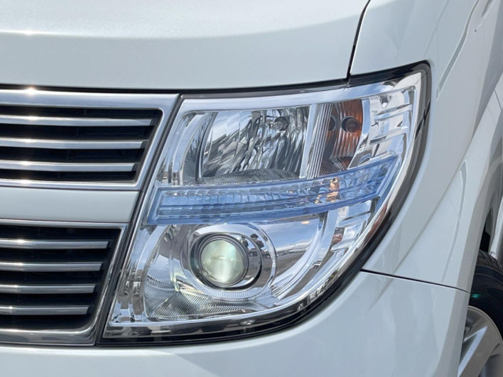 2009 Nissan Elgrand CBA-ME51 (UW-69ef588b7ae17)[13]