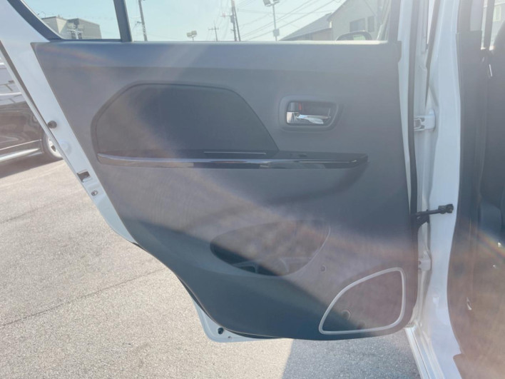 2015 Suzuki Wagon R Stingray DBA-MH34S (UW-69ef588d23519)[19]