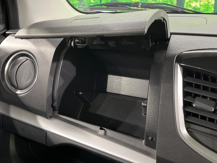 2014 Suzuki Wagon R Stingray DAA-MH44S (UW-69ef588e0df76)[27]