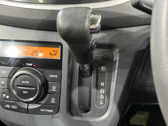 2014 Suzuki Wagon R Stingray DAA-MH44S (UW-69ef588e0df76)[22]