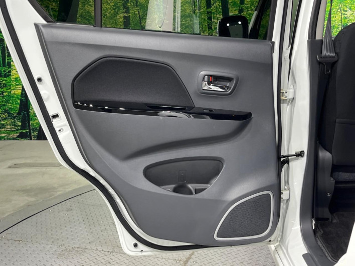 2014 Suzuki Wagon R Stingray DAA-MH44S (UW-69ef588e0df76)[6]