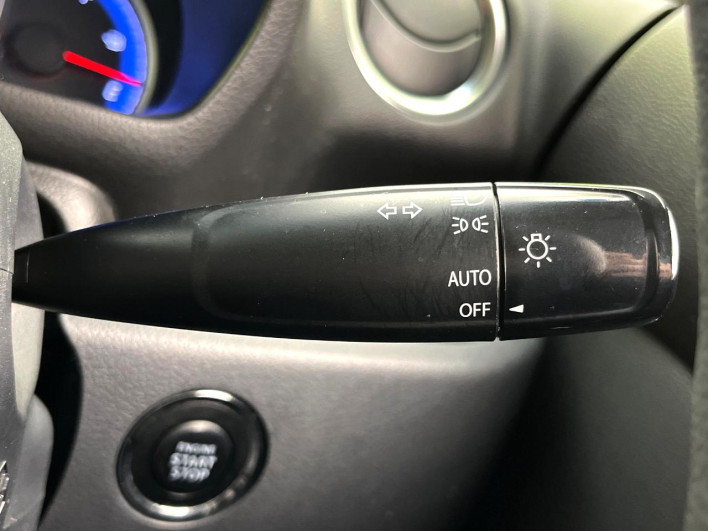 2013 Suzuki Spacia Custom DBA-MK32S (UW-69ef58918ff64)[9]