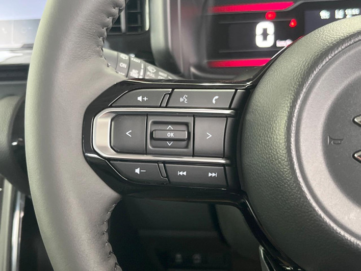 2025 Suzuki Spacia Custom 5AA-MK94S (UW-69ef589786c7f)[17]