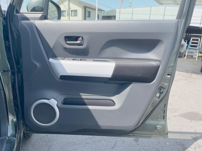 2016 Suzuki Hustler DAA-MR41S (UW-69ef589b32439)[17]