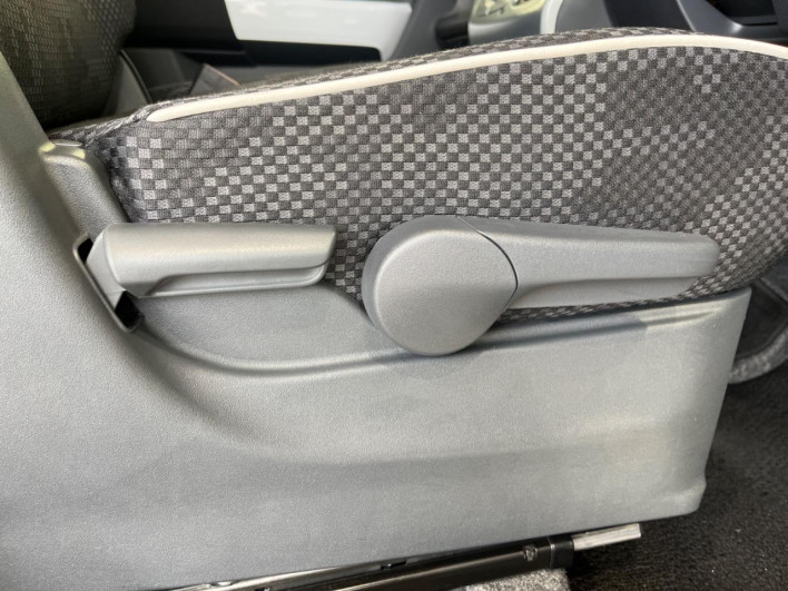 2018 Suzuki Hustler DAA-MR41S (UW-69ef589d117e3)[26]