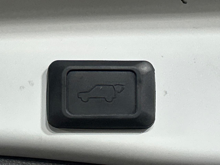 2019 Toyota RAV4 6BA-MXAA54 (UW-69ef58a42a113)[8]