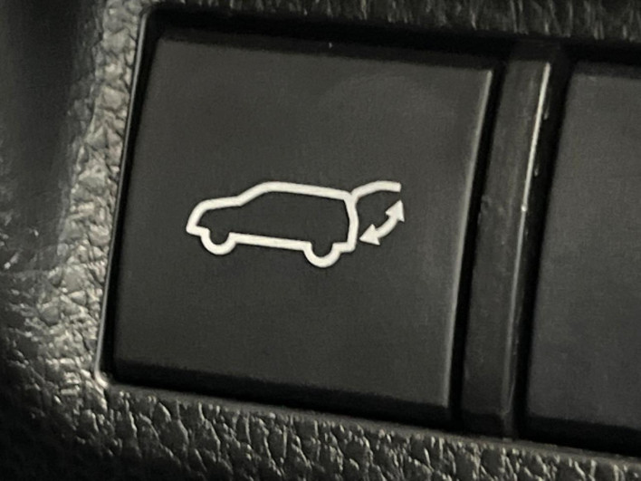 2019 Toyota RAV4 6BA-MXAA54 (UW-69ef58a60304d)[27]