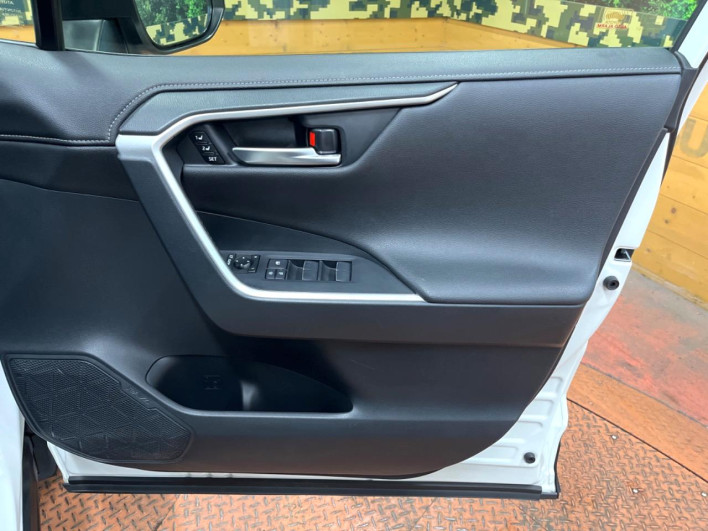 2019 Toyota RAV4 6BA-MXAA54 (UW-69ef58a60304d)[24]