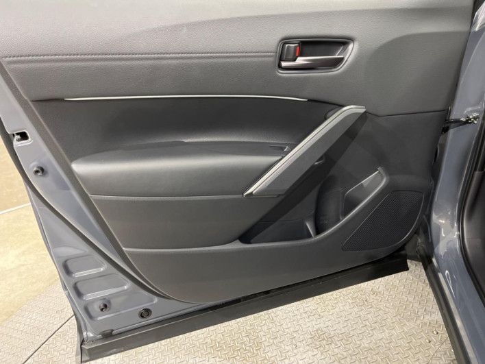 2025 Toyota Corolla Cross 6AA-MXGH15 (UW-69ef58a9cdc4d)[26]