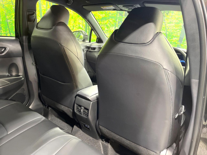 2025 Toyota Corolla Cross 6AA-MXGH15 (UW-69ef58aa2813f)[28]