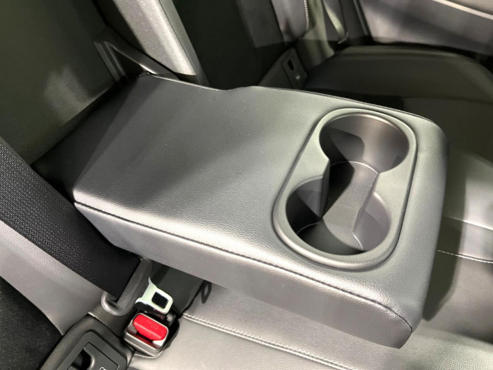 2025 Toyota Corolla Cross 6AA-MXGH15 (UW-69ef58aa2813f)[27]