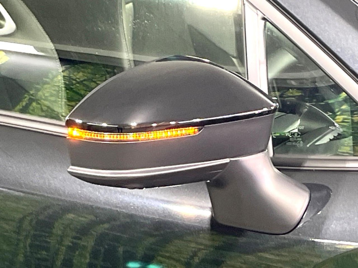 2025 Toyota Corolla Cross 6AA-MXGH15 (UW-69ef58aa2813f)[14]