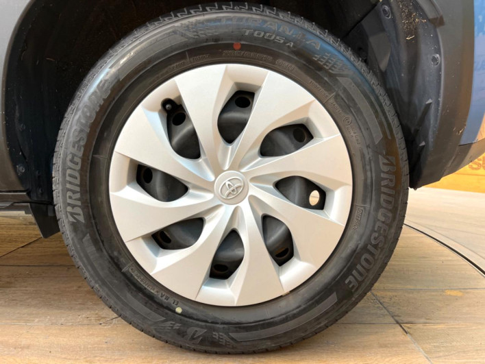 2023 Toyota Yaris Cross 5BA-MXPB10 (UW-69ef58ac37d18)[14]