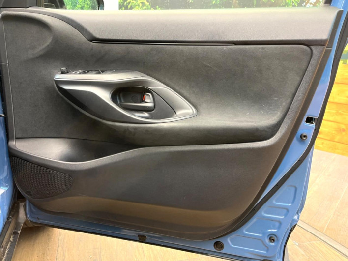 2023 Toyota Yaris Cross 5BA-MXPB10 (UW-69ef58ac37d18)[18]