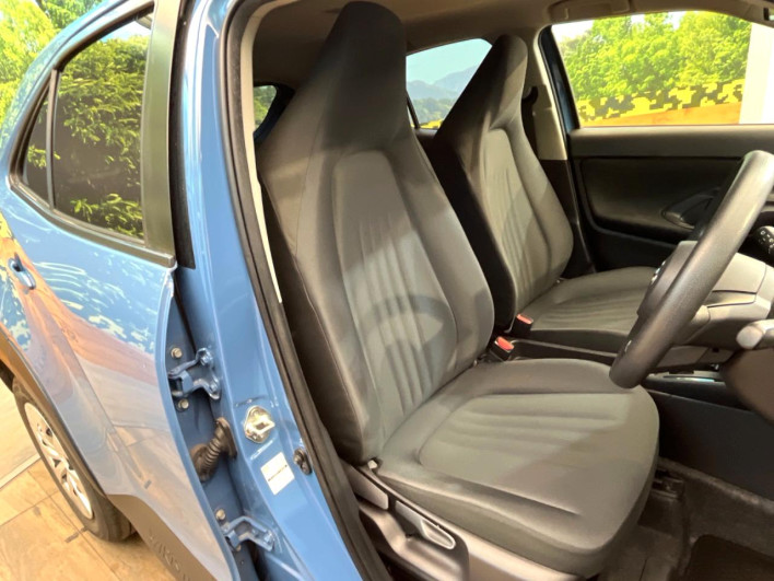 2023 Toyota Yaris Cross 5BA-MXPB10 (UW-69ef58ac37d18)[21]