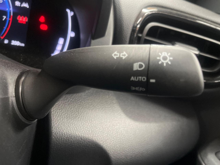 2025 Toyota Yaris Cross 5BA-MXPB15 (UW-69ef58ac8e4c9)[27]