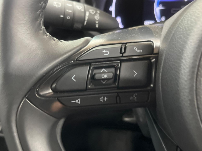 2025 Toyota Yaris Cross 5BA-MXPB15 (UW-69ef58ac8e4c9)[25]