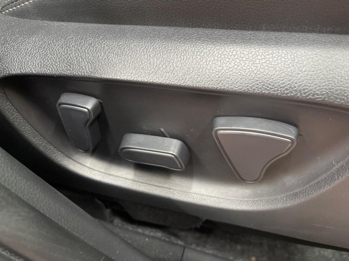 2025 Toyota Yaris Cross 5BA-MXPB15 (UW-69ef58ac8e4c9)[22]