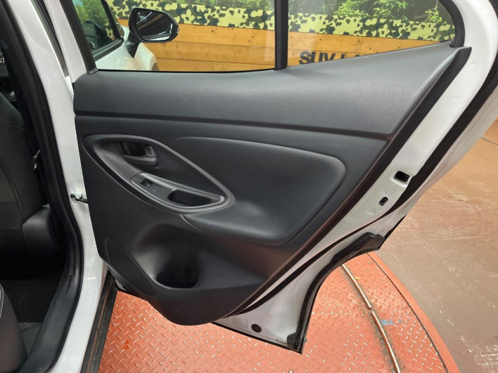 2025 Toyota Yaris Cross 5BA-MXPB15 (UW-69ef58ac8e4c9)[17]