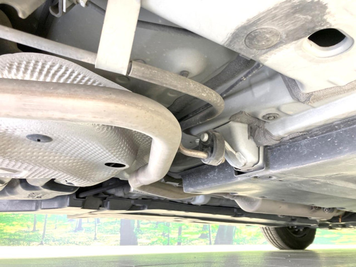 2020 Toyota Yaris 6AA-MXPH10 (UW-69ef58ad1db5c)[5]