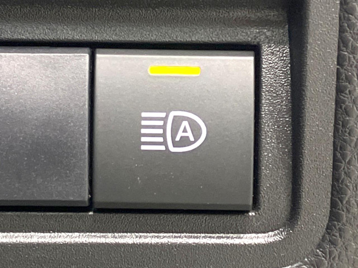 2020 Toyota Yaris 6AA-MXPH10 (UW-69ef58ad1db5c)[16]