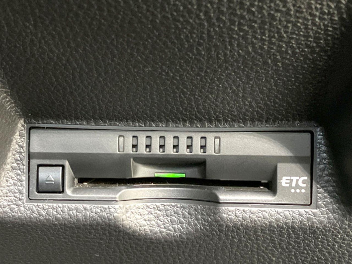 2020 Toyota Yaris 6AA-MXPH10 (UW-69ef58ad1db5c)[17]