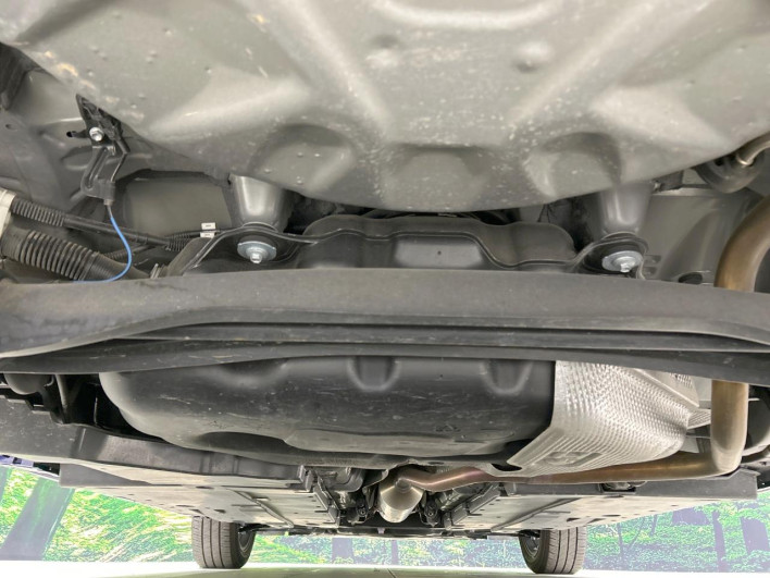 2021 Toyota Yaris 6AA-MXPH10 (UW-69ef58adecffe)[26]