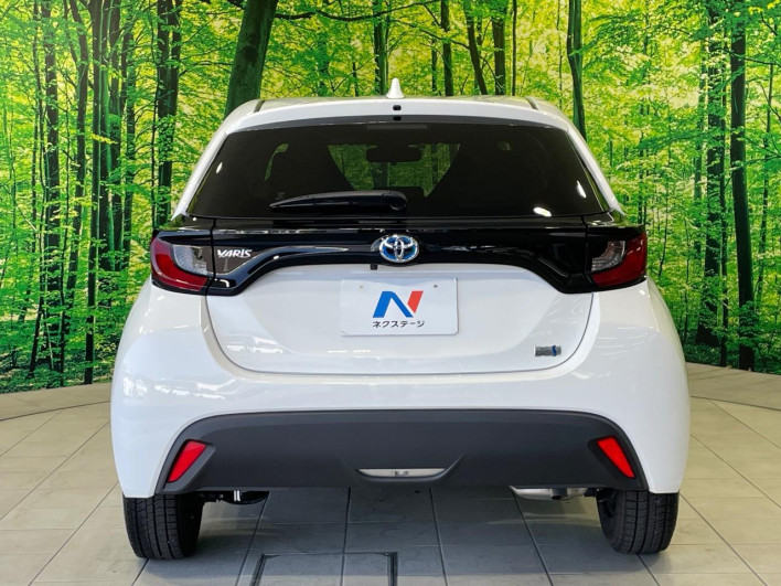 2023 Toyota Yaris 6AA-MXPH10 (UW-69ef58ae1436d)[23]