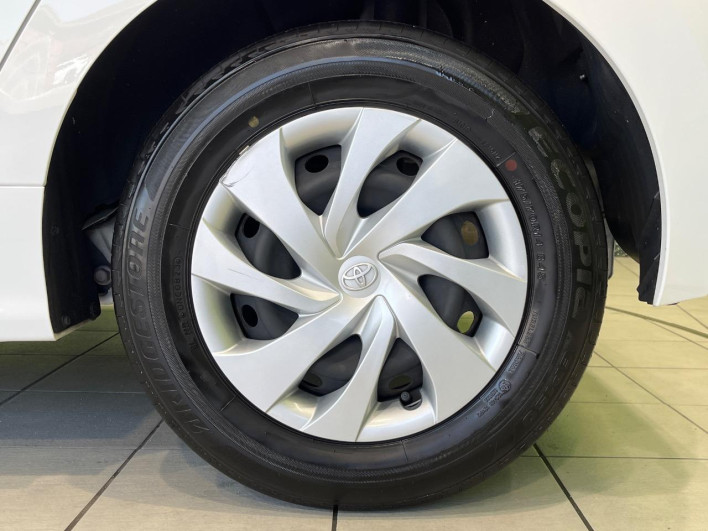 2023 Toyota Yaris 6AA-MXPH10 (UW-69ef58ae62d68)[12]