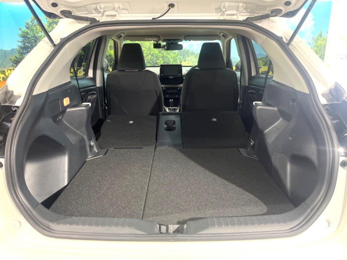 2021 Toyota Yaris Cross 6AA-MXPJ10 (UW-69ef58af20485)[7]