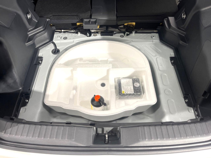 2021 Toyota Yaris Cross 6AA-MXPJ10 (UW-69ef58af20485)[5]