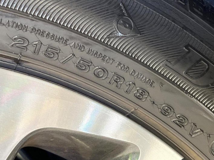 2022 Toyota Yaris Cross 6AA-MXPJ10 (UW-69ef58afc9a04)[26]