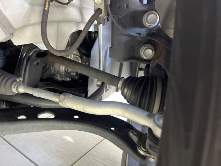 2022 Toyota Yaris Cross 6AA-MXPJ10 (UW-69ef58afc9a04)[28]