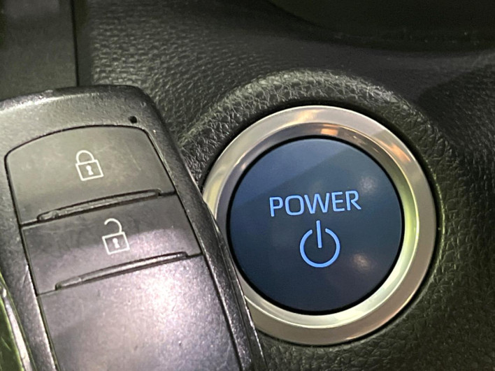 2023 Toyota Yaris Cross 6AA-MXPJ10 (UW-69ef58b01724a)[5]