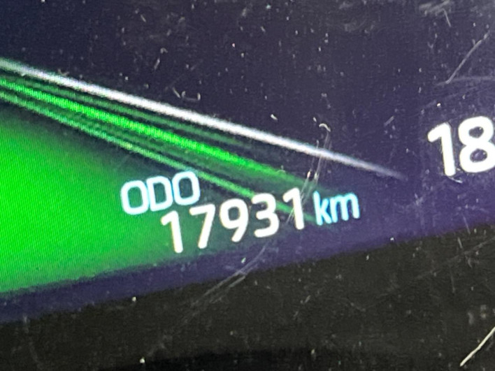 2024 Toyota Yaris Cross 6AA-MXPJ10 (UW-69ef58b062b7b)[2]