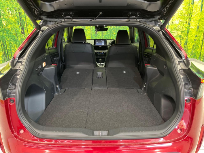 2024 Toyota Yaris Cross 6AA-MXPJ10 (UW-69ef58b062b7b)[22]