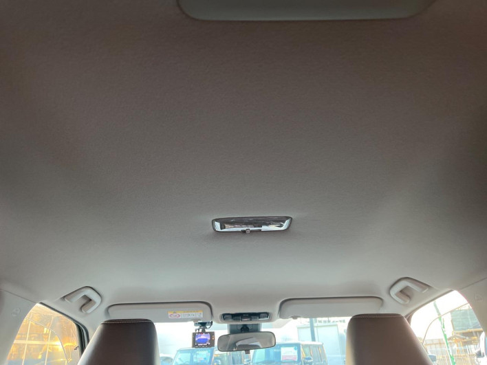 2022 Toyota Yaris Cross 6AA-MXPJ10 (UW-69ef58b109303)[23]