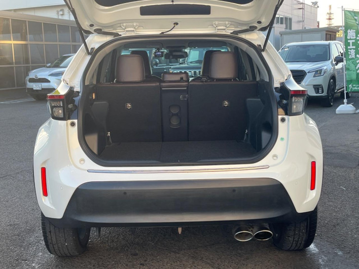 2022 Toyota Yaris Cross 6AA-MXPJ10 (UW-69ef58b109303)[22]