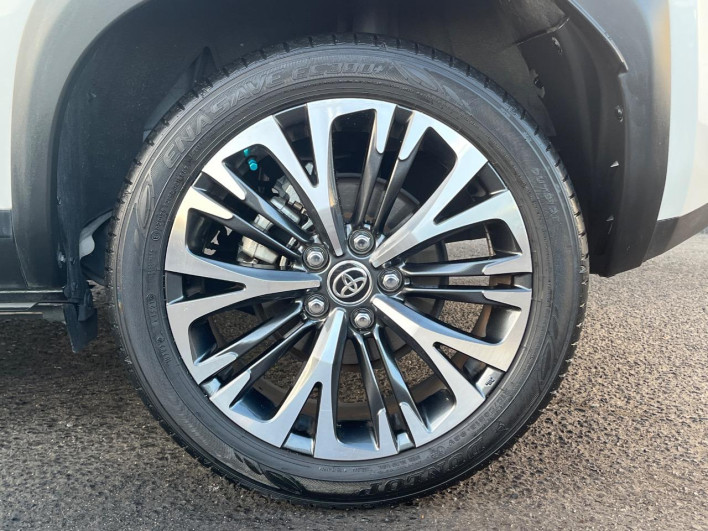 2022 Toyota Yaris Cross 6AA-MXPJ10 (UW-69ef58b109303)[13]