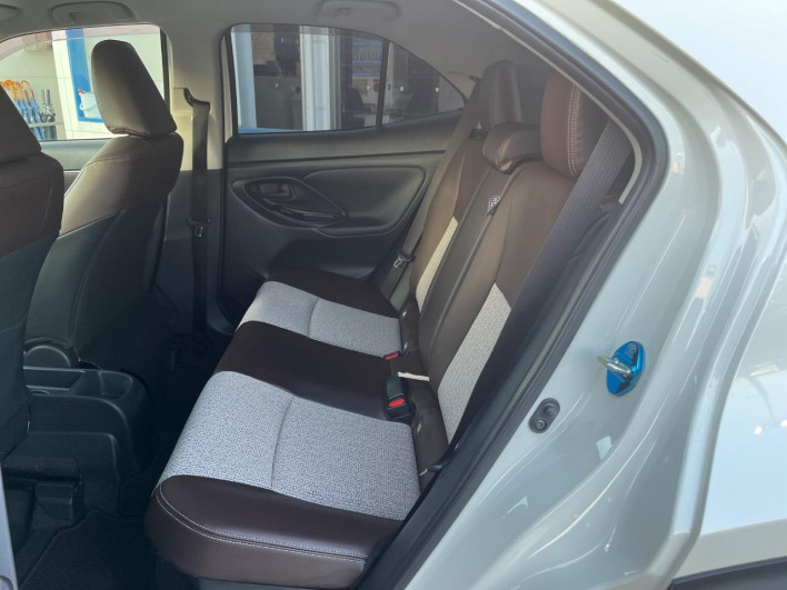 2022 Toyota Yaris Cross 6AA-MXPJ10 (UW-69ef58b109303)[15]