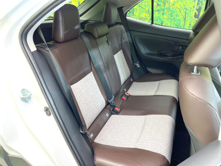 2023 Toyota Yaris Cross 6AA-MXPJ10 (UW-69ef58b2483e4)[17]