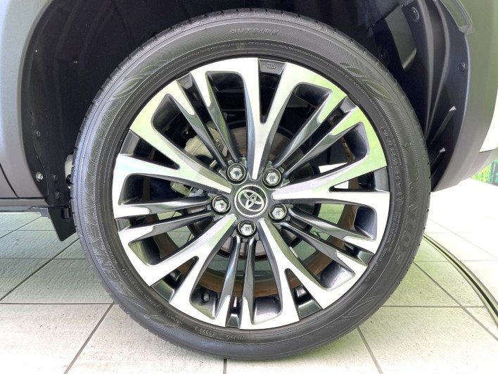 2023 Toyota Yaris Cross 6AA-MXPJ10 (UW-69ef58b2483e4)[12]