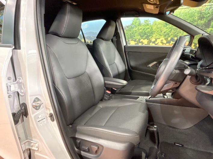 2025 Toyota Yaris Cross 6AA-MXPJ10 (UW-69ef58b2d5dd9)[24]